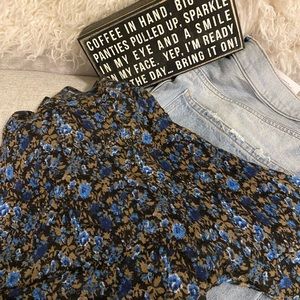 Adorable Ann Taylor Loft sweater.